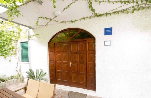 Duce Apartment | Holiday apartment 160 m to the sandy beach