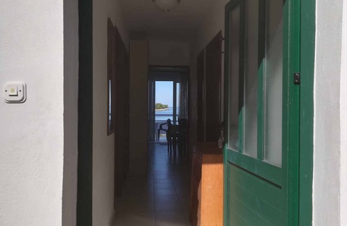 Ugljan Apartment | Holiday apartment 30 m to the Adriatic Sea