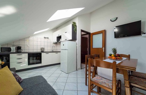 Petrcane Apartment | Holiday apartment 70 m to the Adriatic