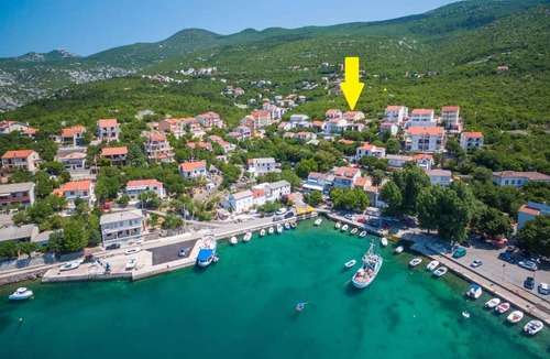 Klenovica Apartment | Holiday apartment with air conditioning and sea view