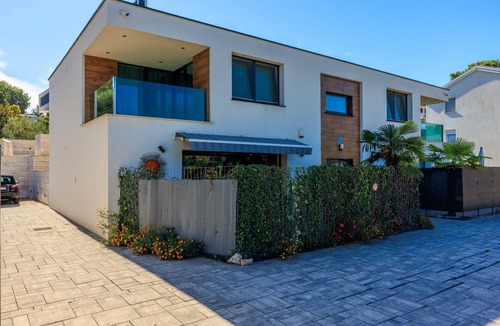 Milcetici Apartment | Holiday Apartment Linea – The Perfect Getaway Just Steps from the Sea