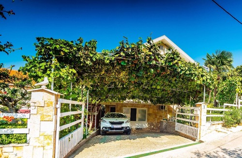 Gornji Karin Apartment | Holiday apartment Karin for 4 - 6 persons with 2 bedrooms - Holiday apartment