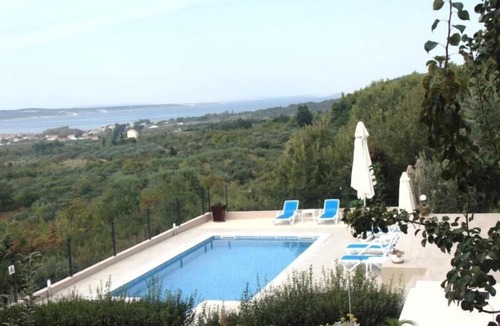 Ljubac Apartment | Holiday apartment Ljubač for 4 - 6 persons with 2 bedrooms - Holiday apartment