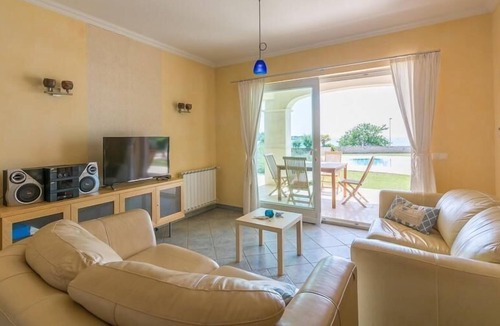 Lovrecica Apartment | Holiday apartment Lovrecica for 4 persons with 2 bedrooms - Holiday apartment