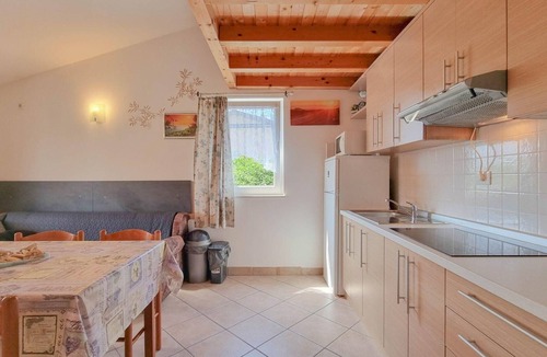 Lovrecica Apartment | Holiday apartment Lovrecica for 1 - 5 persons with 2 bedrooms - Holiday apartment