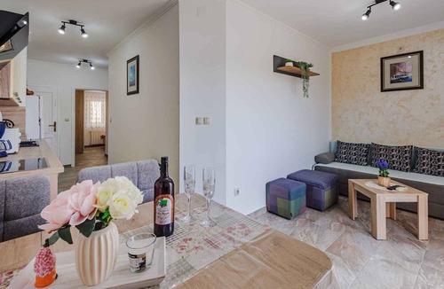 Cizici Apartment | Holiday apartment mit Balkon