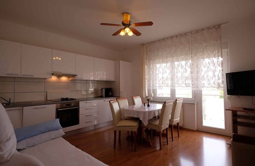 Malinska Apartment | Holiday apartment mit Balkon