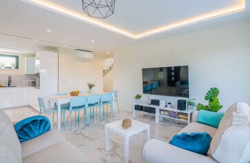 Zidarici Apartment | Holiday apartment mit privatem Pool und Meerblick