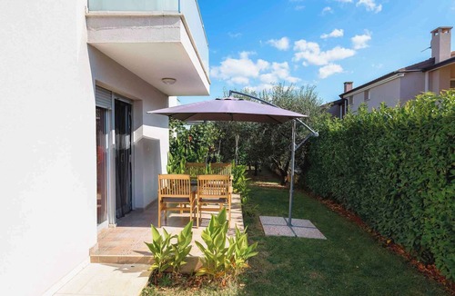 Đuba Apartment | Holiday apartment mit Terrasse und Klimaanlage