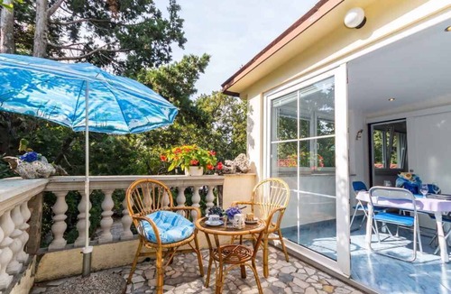 Kraljevica Apartment | Holiday apartment only 10 meters from the beach