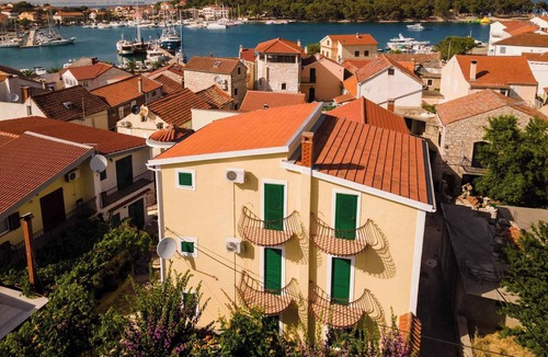 Kukljica Apartment | Holiday apartment only 35 m to the Adriatic Sea