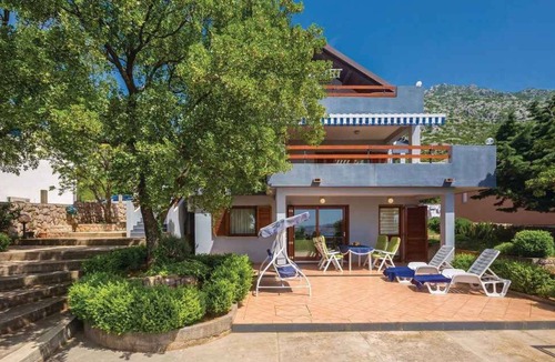 Cesarica Apartment | Holiday apartment sea view