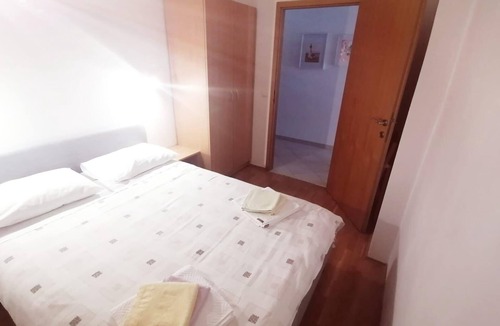 Trogir Apartment | Holiday apartment Trogir for 1 - 5 persons with 3 bedrooms - Holiday apartment in one or multi-famil