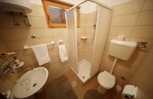Knez House | Holiday apartment Veli Iz for 1 - 6 persons with 2 bedrooms - Holiday house