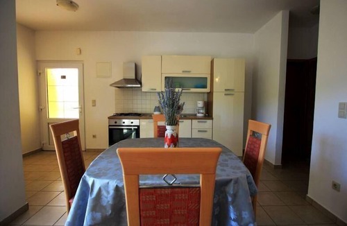 Vinisce Apartment | Holiday apartment Vinišće for 2 - 4 persons with 2 bedrooms - Twin house