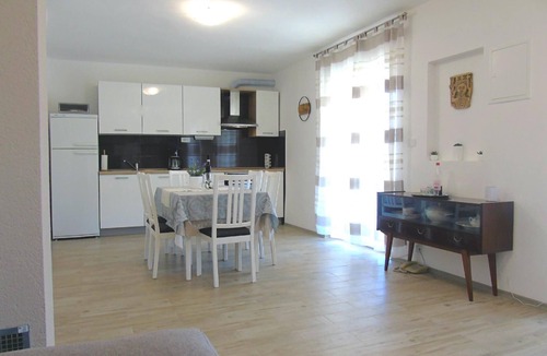 Vinisce Apartment | Holiday apartment Vinišće for 1 - 6 persons with 2 bedrooms - Row house