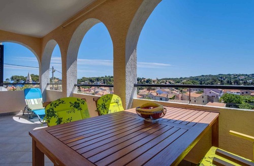 Veli Losinj Apartment | Holiday apartment with balcony