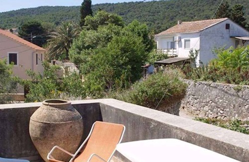 Veli Losinj Apartment | Holiday apartment with air conditioning and TV