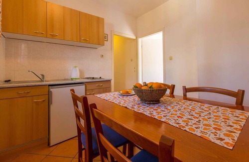 Crikvenica Apartment | Holiday apartment with balcony