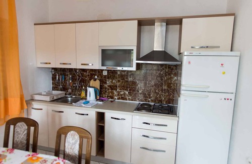 Grebastica Apartment | Holiday apartment with air conditioning and sea view