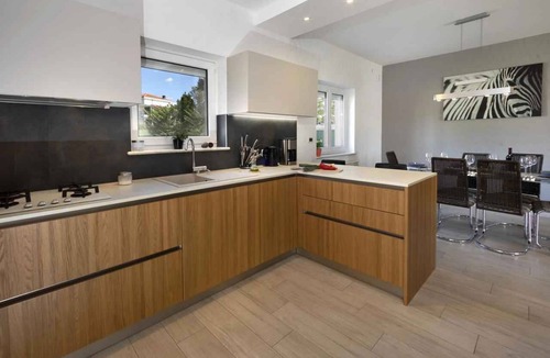 Kosinozici Apartment | Holiday apartment with pool