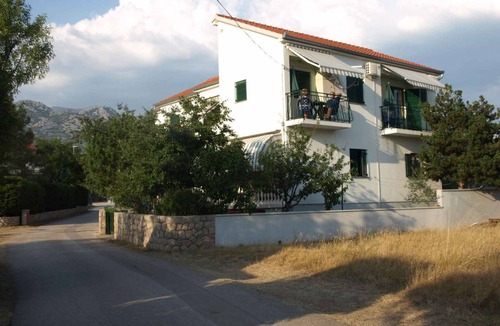 Seline Apartment | Holiday apartment with large balcony and barbecue