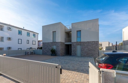 Karigador Apartment | Holiday apartment with roof terrace