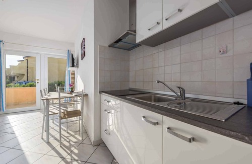 Lovrecica Apartment | Holiday apartment with air conditioning near the sea