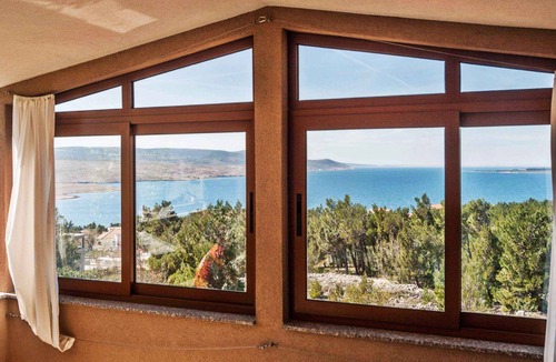 Rovanjska Apartment | Holiday apartment with terrace and air conditioning