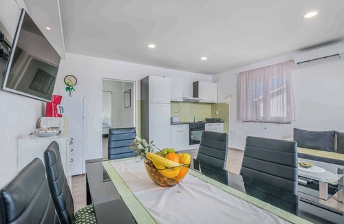 Klimno Apartment | Holiday apartment with and sea view