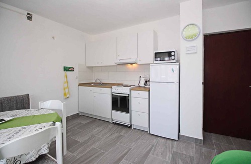 Baska Apartment | Holiday apartment with air conditioning and large balcony