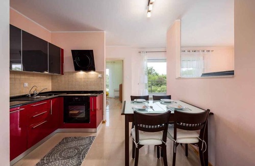 Monterol Apartment | Holiday apartment with air conditioning