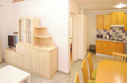 Baska Apartment | Holiday apartment with balcony and barbecue