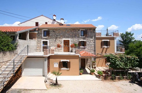 Silo Apartment | Holiday apartment with barbecue, internet and air conditioning