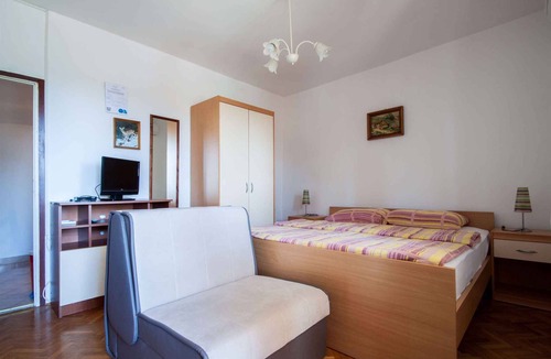 Monterol Apartment | Holiday apartment with barbecue facilities