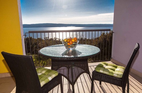 Dramalj Apartment | Holiday apartment with air conditioning and sea view