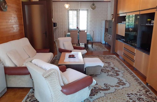 Malinska Apartment | Holiday apartment with balcony and air conditioning
