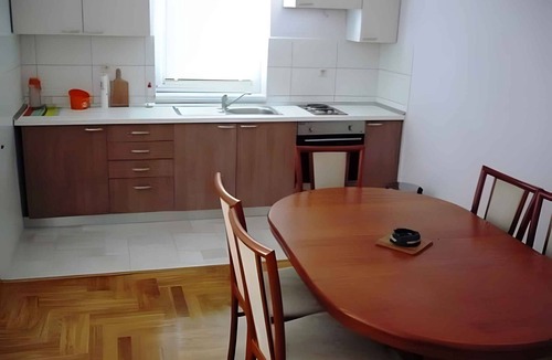 Malinska Apartment | Holiday apartment with air conditioning, satellite TV and Internet access