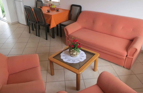 Malinska Apartment | Holiday apartment with a/c