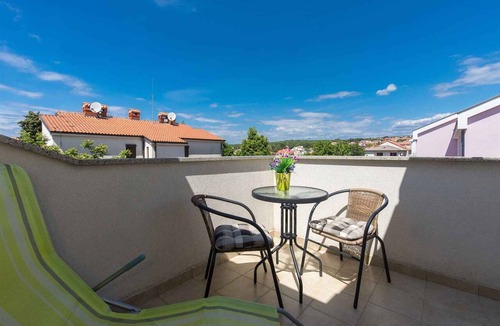 Malinska Apartment | Holiday apartment with balcony and air conditioning