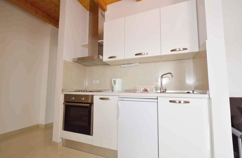 Medulin Apartment | Holiday apartment with balcony and sea view