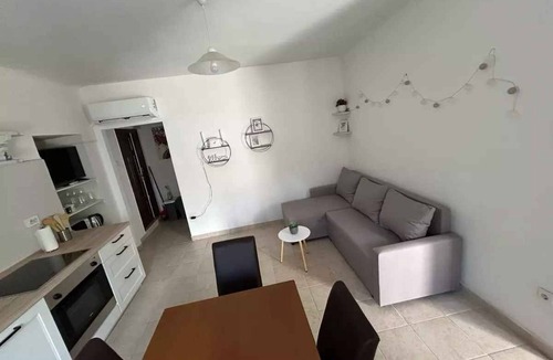 Omisalj Apartment | Holiday apartment with air conditioning
