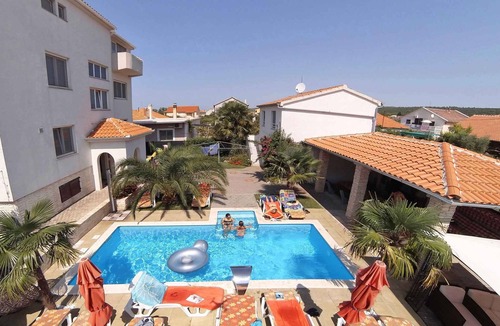 Sukosan Apartment | Holiday apartment with air conditioning