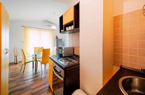 Ljubac Apartment | Holiday apartment with pool and terrace