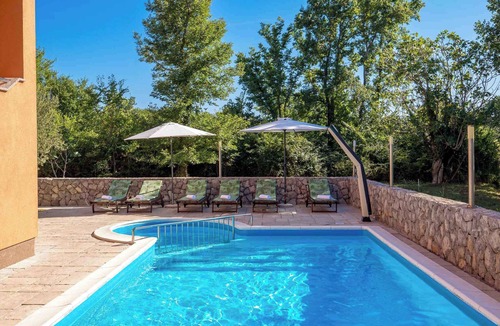 Silo Apartment | Holiday apartment with pool