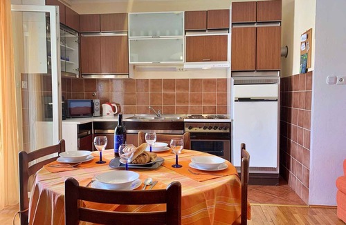 Cizici Apartment | Holiday apartment with sea view and air conditioning