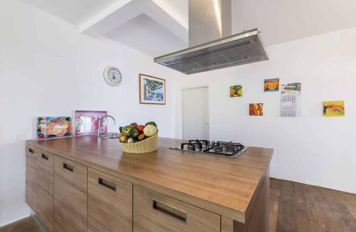 Liganj Apartment | Holiday apartment with sea view