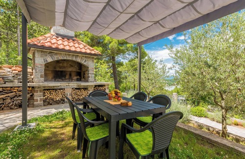 Soline Apartment | Holiday apartment with sea view and air conditioning