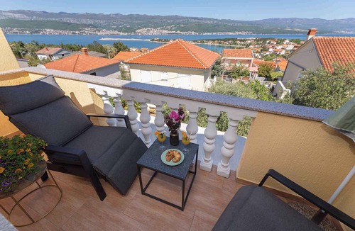 Silo Apartment | Holiday apartment with sea view