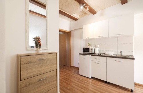 Ljubac Apartment | Holiday flat "Apartment A3" beachfront